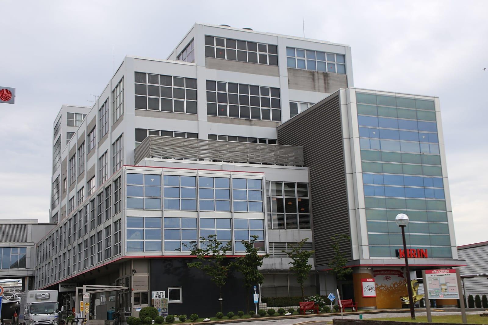 キリンビール名古屋工場の外観