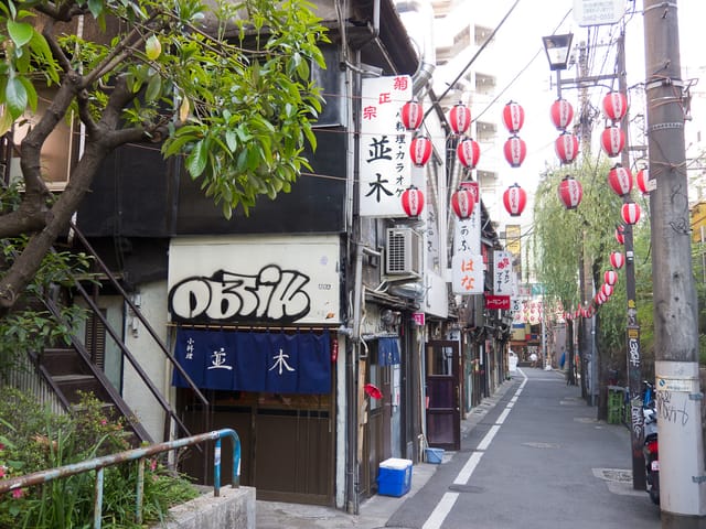 渋谷のんべい横丁の路地